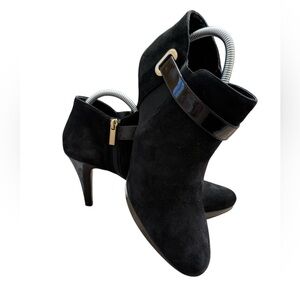 BANDOLINO SUEDE ANKLE BOOTIES
